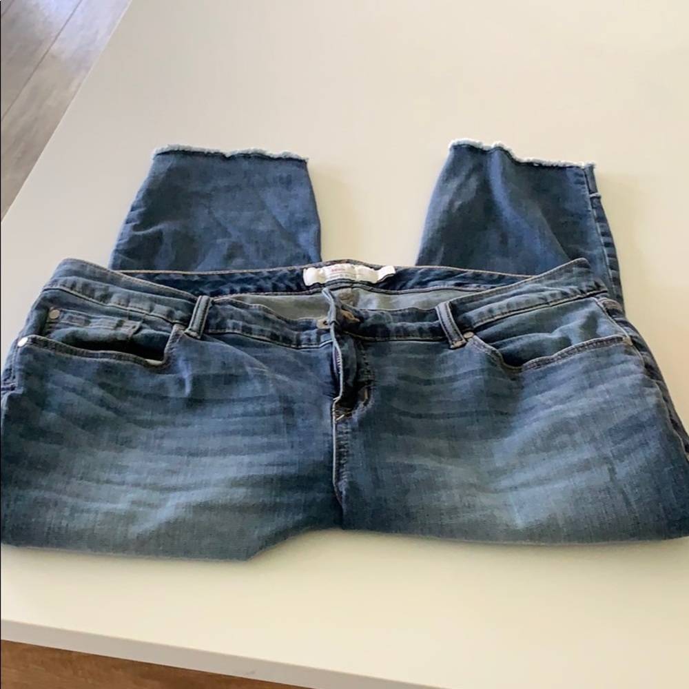 ❤️Torrid cropped jeans❤️size 18 XS